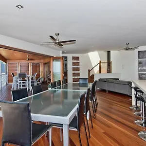  Holiday home Hilltop Haven Australia